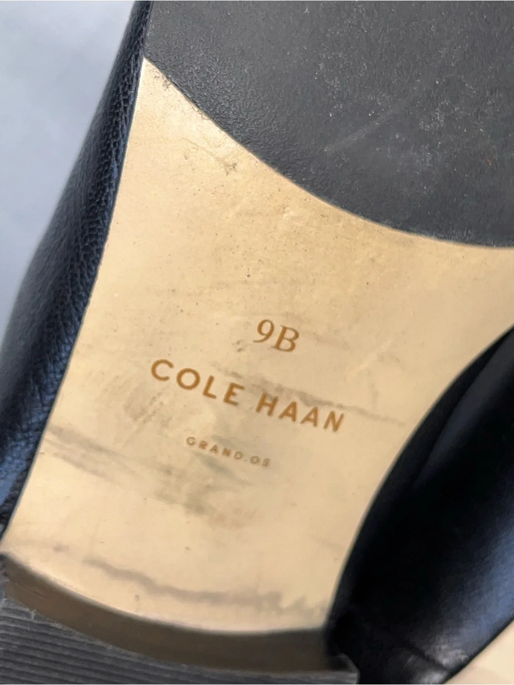 Cole Haan Grand.ØS Black Leather Ankle Booties Side Zip Low Heel Boots Sz 9B
